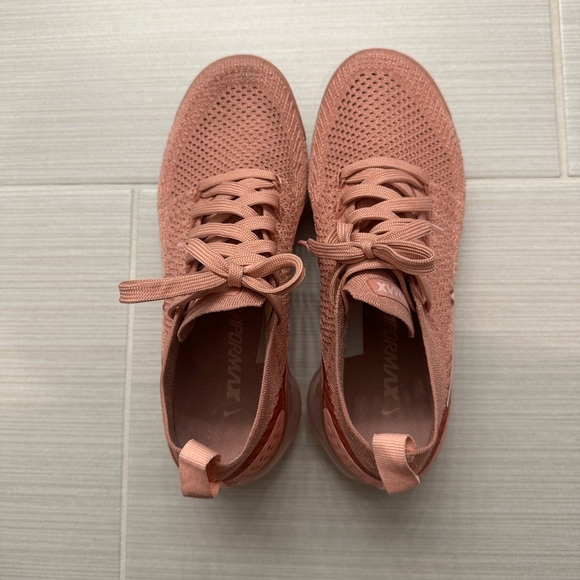 Ash Pink Vapormax - Picture 3 of 3